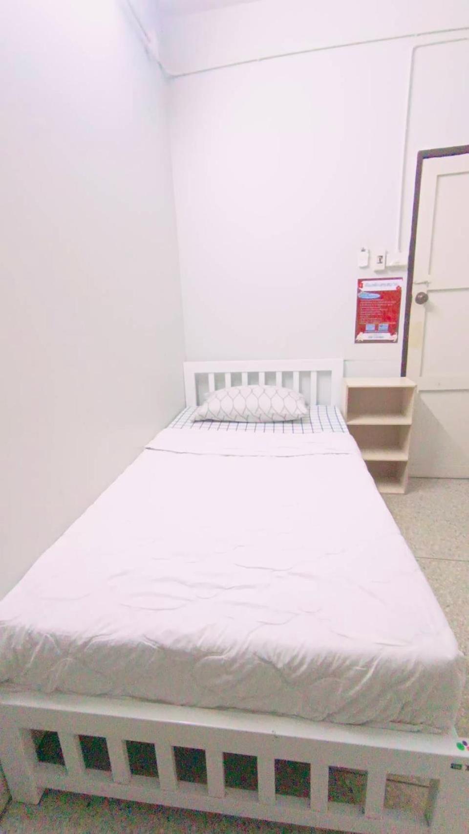 ห้องพักสุขสบายวังหลัง Банкок Екстериор снимка